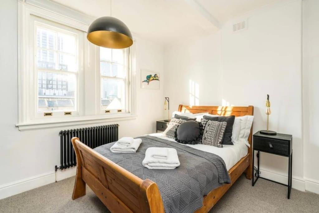 3 X Bedroom Riverside Flat With Hot Tub On Roof Terrace Londres Exterior foto